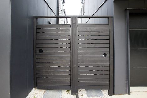 Photo of property in 36b Eastern Beach Road, Bucklands Beach, Auckland, 2012