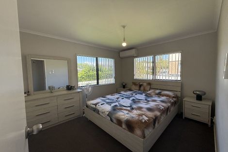 Photo of property in 456a West Coast Road, Glen Eden, Auckland, 0602