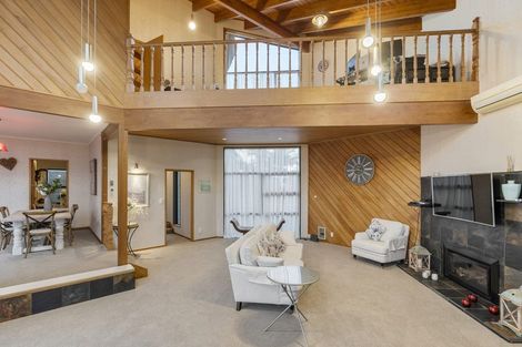 Photo of property in 4 Kotare Place, Sandspit, Warkworth, 0982