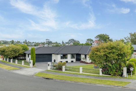 Photo of property in 6 Anderson Way, Highlands Park, New Plymouth, 4312