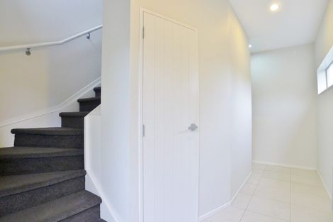 Photo of property in 9/45a Swanson Road, Henderson, Auckland, 0610