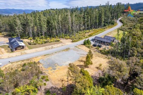 Photo of property in 59 Crest Road, Akatarawa, Upper Hutt, 5372