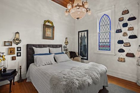 Photo of property in 17 School Road, Clive, 4102