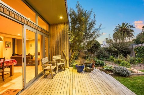 Photo of property in 42 Hathaway Avenue, Boulcott, Lower Hutt, 5010