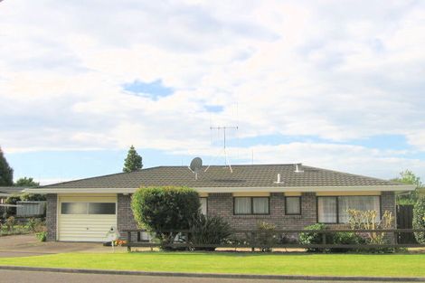 Photo of property in 12 Pemberton Crescent, Greerton, Tauranga, 3112