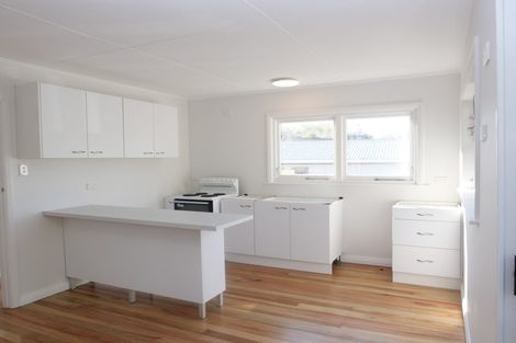 Photo of property in 2 Lorien Court, Raumati Beach, Paraparaumu, 5032