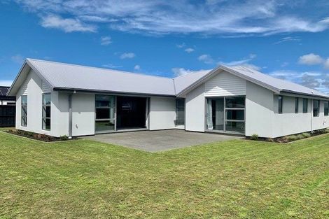 Photo of property in 10 Mccahon Drive, Rangiora, 7400