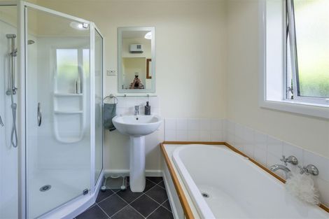 Photo of property in 11 Walnut Avenue, Strowan, Christchurch, 8052