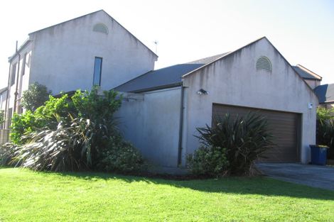 Photo of property in 13 View Ridge Drive, Ranui, Auckland, 0612