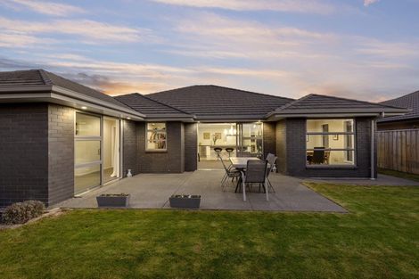 Photo of property in 32 Parklea Avenue, Halswell, Christchurch, 8025