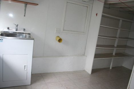 Photo of property in 1 Lynn Road, Bayview, Auckland, 0629