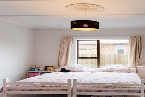 Photo of property in 63a Royal Crescent, Saint Kilda, Dunedin, 9012