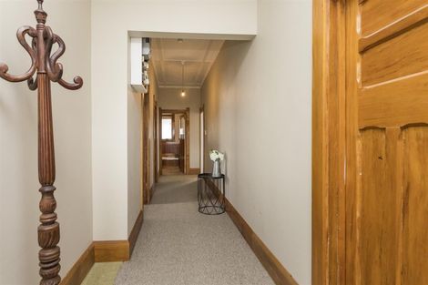 Photo of property in 28 Hair Street, Marton, 4710