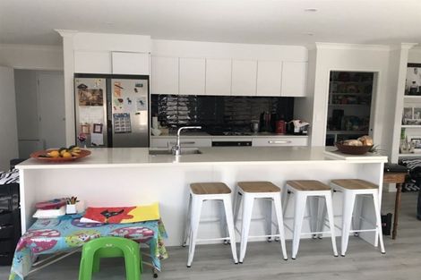 Photo of property in 37 Piata Street, Papamoa Beach, Papamoa, 3118