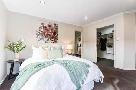 Photo of property in 16 Twin Willow Close, Cambridge, 3434