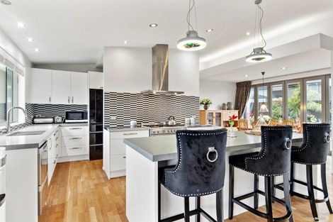 Photo of property in 17 William Andrew Road, Pukekohe, 2120