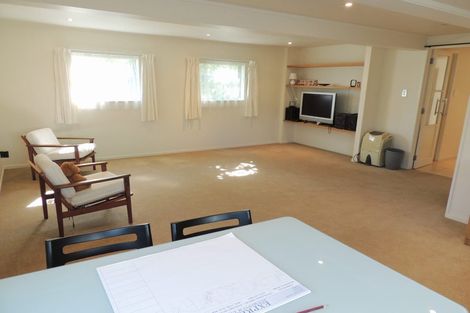 Photo of property in 18 Lavelle Road, Henderson, Auckland, 0612