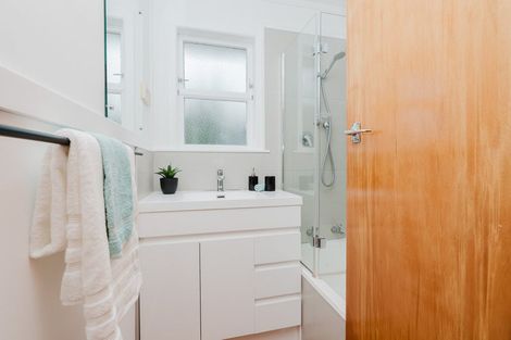 Photo of property in 72 Urlich Avenue, Melville, Hamilton, 3206