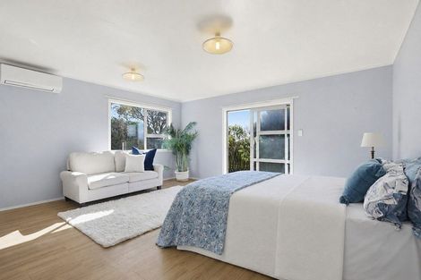 Photo of property in 128 Pikarere Street, Titahi Bay, Porirua, 5022