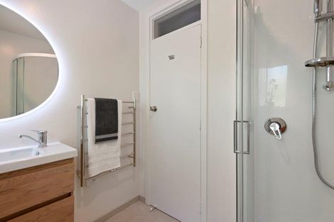 Photo of property in 2/19 Hewitts Road, Merivale, Christchurch, 8014