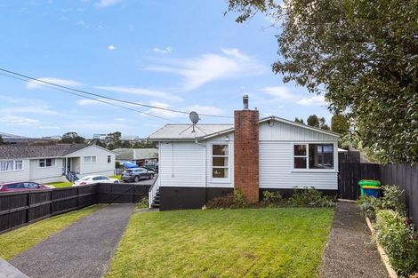 Photo of property in 63 Vodanovich Road, Te Atatu South, Auckland, 0610
