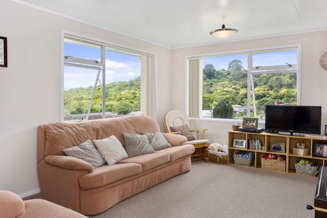 Photo of property in 21a Dingadee Street, Welcome Bay, Tauranga, 3112