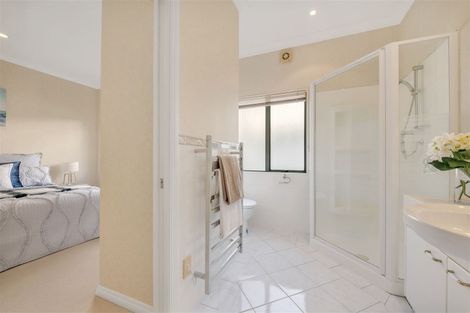 Photo of property in 23 Grammar School Road, Pakuranga, Auckland, 2010