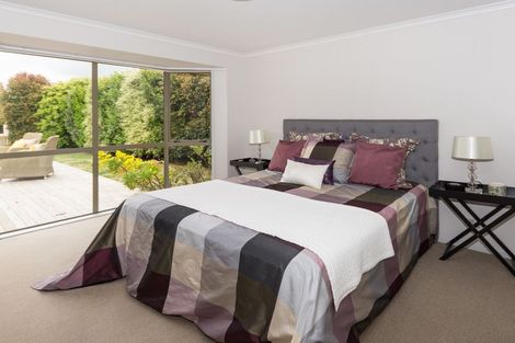 Photo of property in 40 Lough Bourne Drive, Pukekohe, 2120