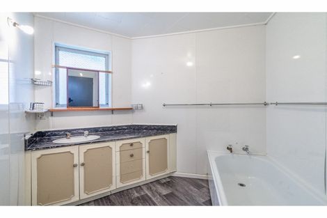 Photo of property in 235 Nelson Street, Strathern, Invercargill, 9812