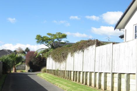 Photo of property in 18 Byblos Place, The Gardens, Auckland, 2105