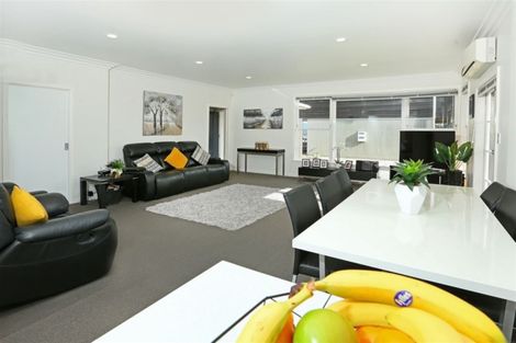 Photo of property in 27 Norcross Avenue, Henderson, Auckland, 0612