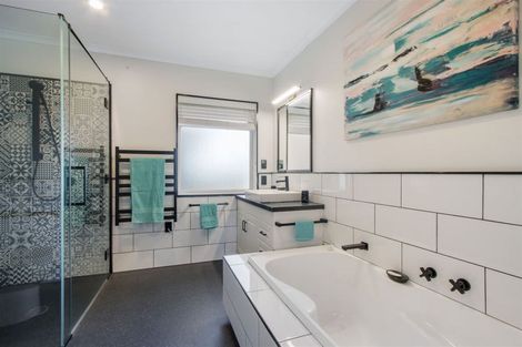 Photo of property in 10 Highfields Drive, Katikati, 3129