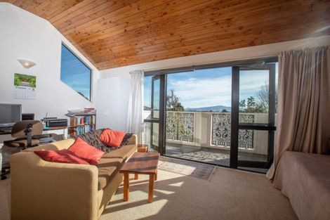 Photo of property in 8a Winara Avenue, Waikanae, 5036