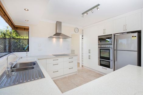 Photo of property in 13 Fieldstone Court, Northpark, Auckland, 2013