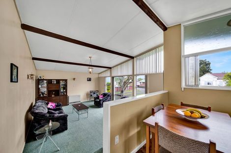 Photo of property in 6b York Street, Eltham, 4322