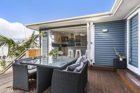 Photo of property in 10 Patons Road, Howick, Auckland, 2014