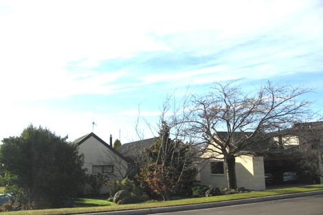 Photo of property in 8 Kennedy Crescent, Wanaka, 9305