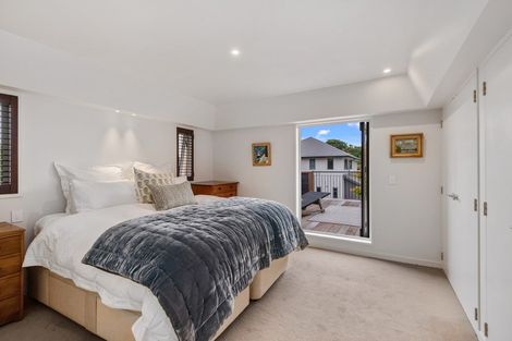 Photo of property in 87 Holly Road, St Albans, Christchurch, 8014