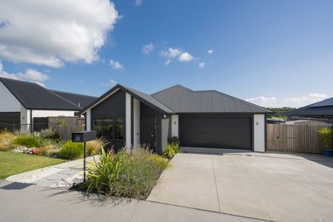 Photo of property in 31 Ridge Drive, Omokoroa, 3114