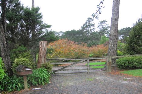 Photo of property in 20 Bernard Magnus Lane, Greenhithe, Auckland, 0632