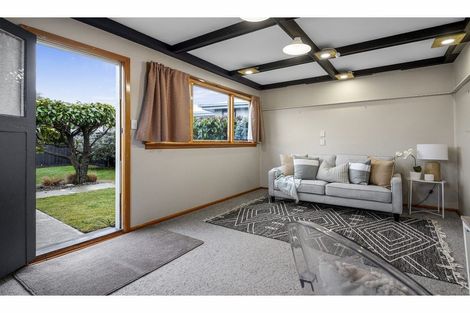 Photo of property in 10 Greenwood Close, Mairehau, Christchurch, 8013