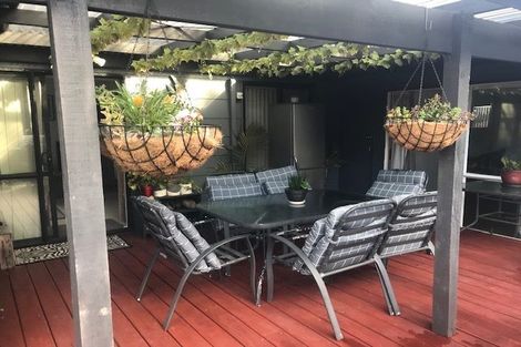 Photo of property in 7 Frosses Place, Massey, Auckland, 0614