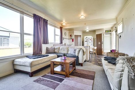 Photo of property in 311 Fenwick Street, Mayfair, Hastings, 4122