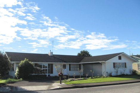 Photo of property in 8 Knights Grove, Otaki, 5512