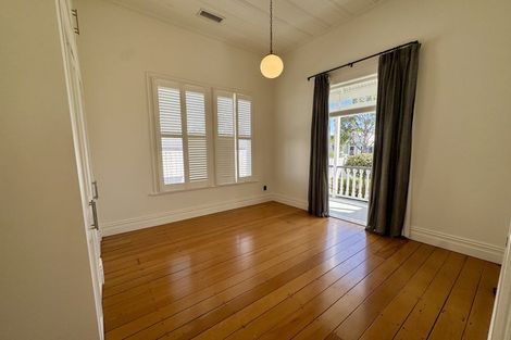 Photo of property in 18 Burgess Road, Devonport, Auckland, 0624