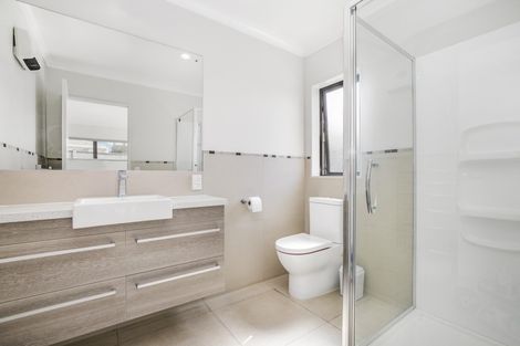 Photo of property in 3 Manene Street, Wattle Downs, Auckland, 2103