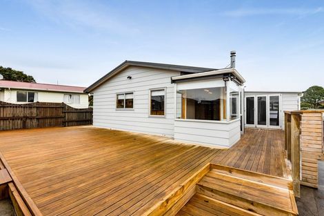 Photo of property in 17 Villa Place, Bell Block, New Plymouth, 4312