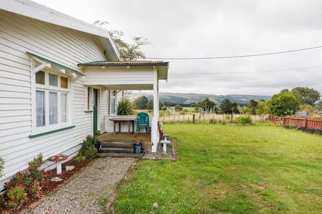 Photo of property in 35 Raukawa Road, Ashhurst, Palmerston North, 4470
