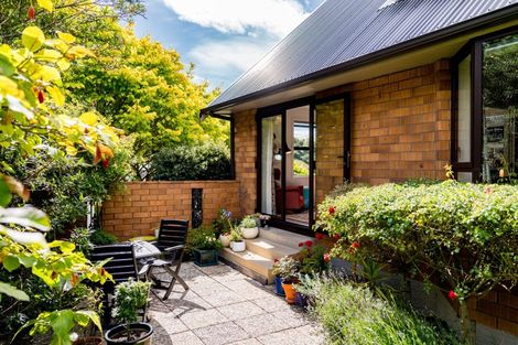Photo of property in 75 Glenross Street, Glenross, Dunedin, 9011