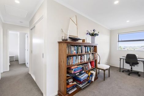 Photo of property in 12 Arbors Track, Silverdale, 0932